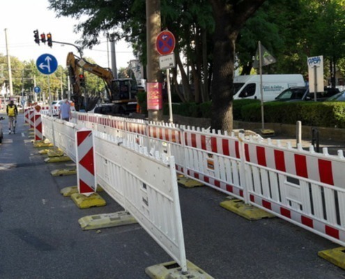 Baustellenabsicherung, Straßensperrung und Umleitungen - Dürener Straße Köln